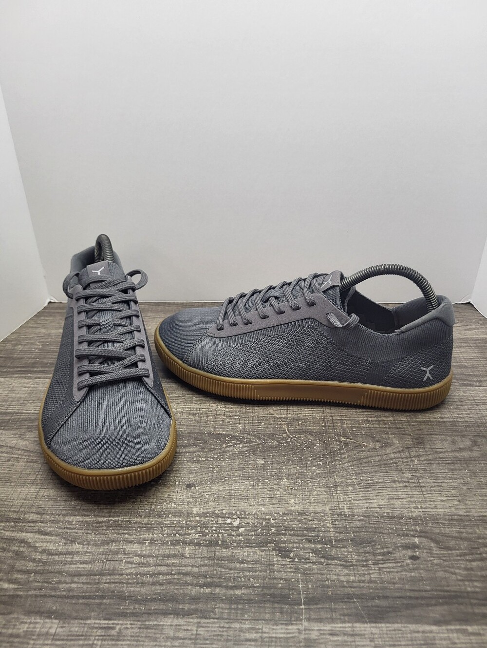 Flux Footwear Adapt Trainer Gray Gum Mens Size 9 Athletic Knit Shoes Sneakers
